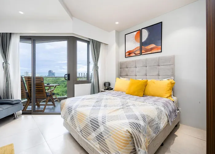 Stylish Studio At Tambuli Residences Ocean View 8Th Floor Tower C By Dominik Apartment